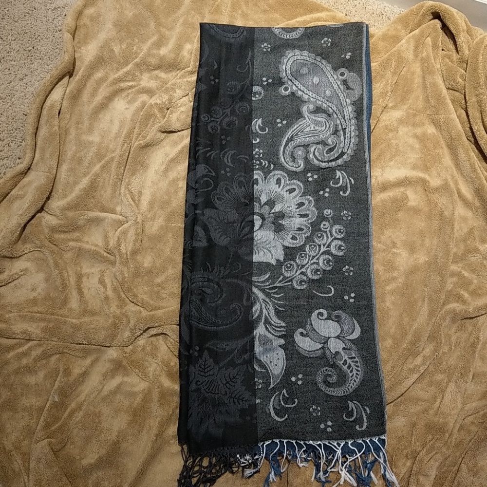 Blue white black scarf/shaw